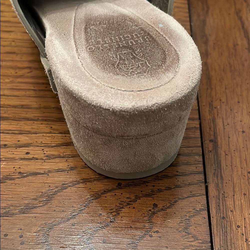 BRUNELLO CUCINELLI
Monili Suede Clogs, size 37‎ - Picture 10 of 15